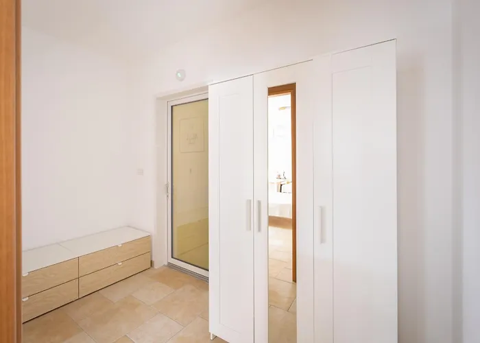 Mava Rooms Vieste
